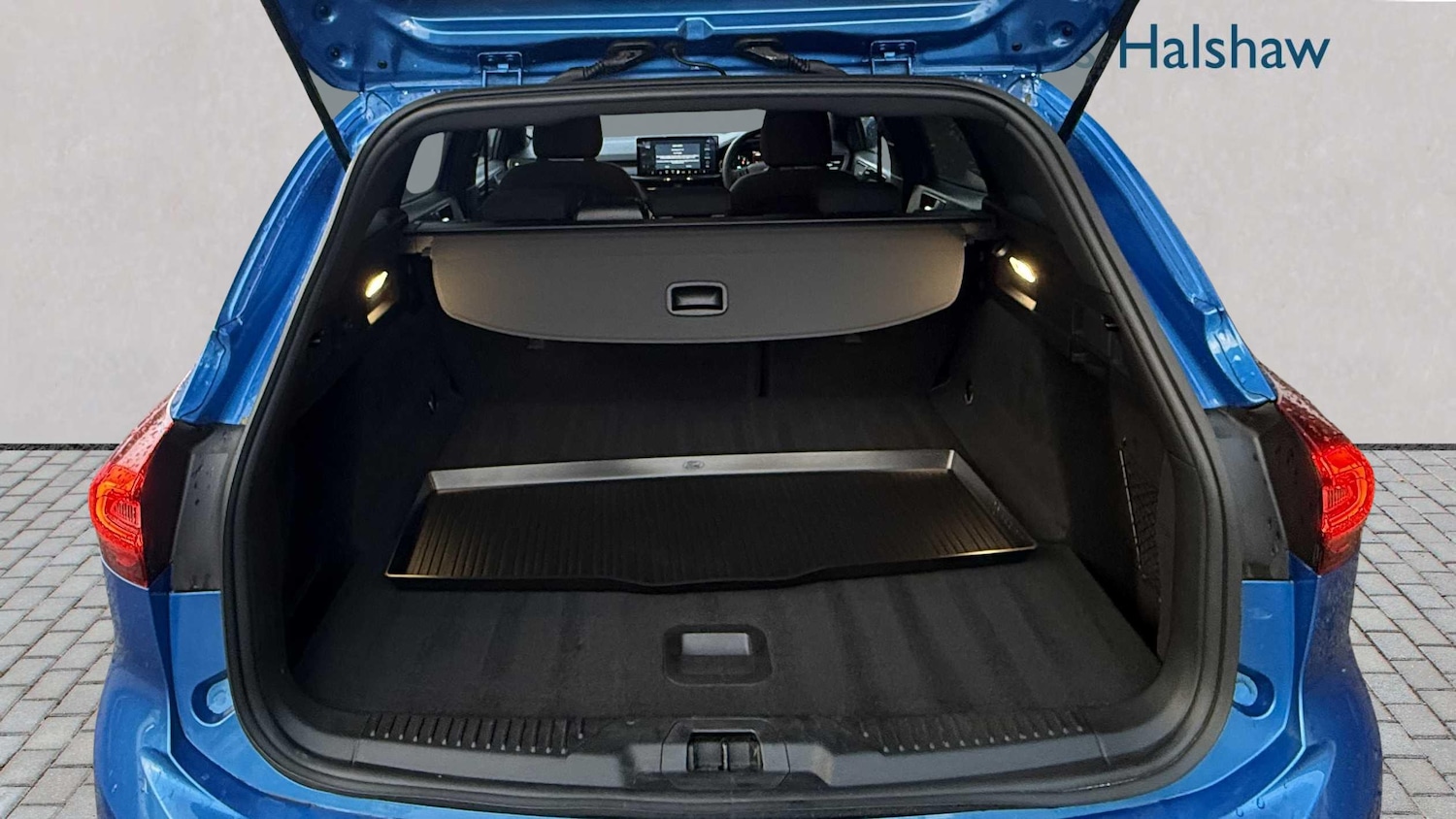 Used Ford Focus 2023 for sale - 76648822: Photo 7