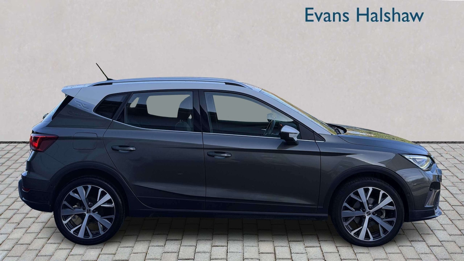 Used SEAT Arona 2023 for sale - 77698982: Photo 2