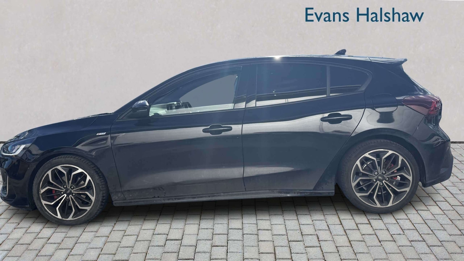 Used Ford Focus 2023 for sale - 78142159: Photo 4