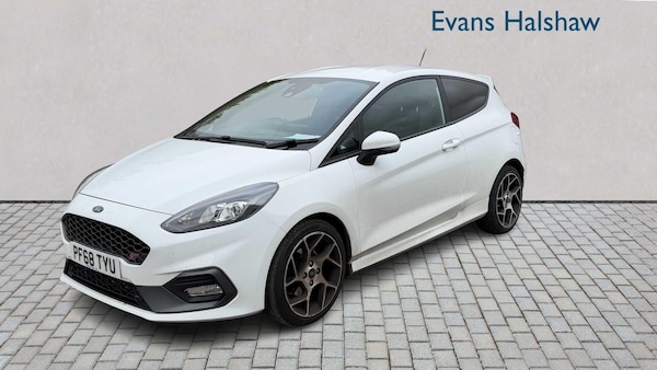 Used Ford Fiesta 2019 for sale - 76230354: Photo 1