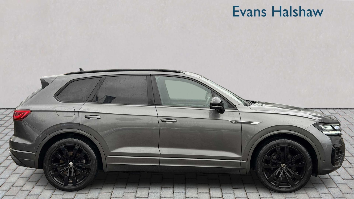 Used Volkswagen Touareg 2021 for sale - 77308335: Photo 2