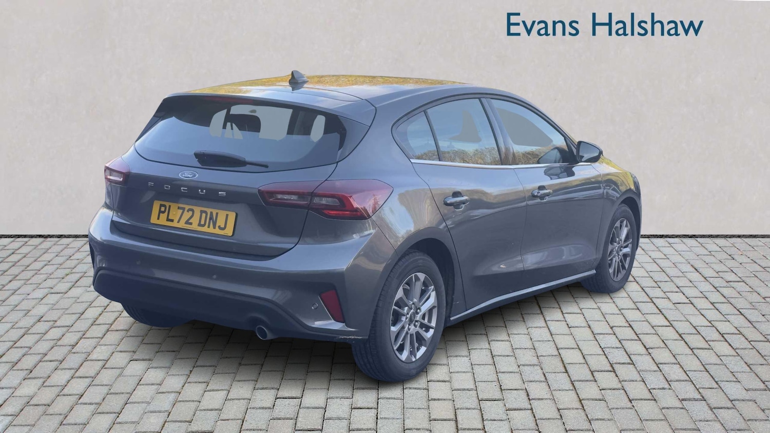 Used Ford Focus 2023 for sale - 76692160: Photo 4