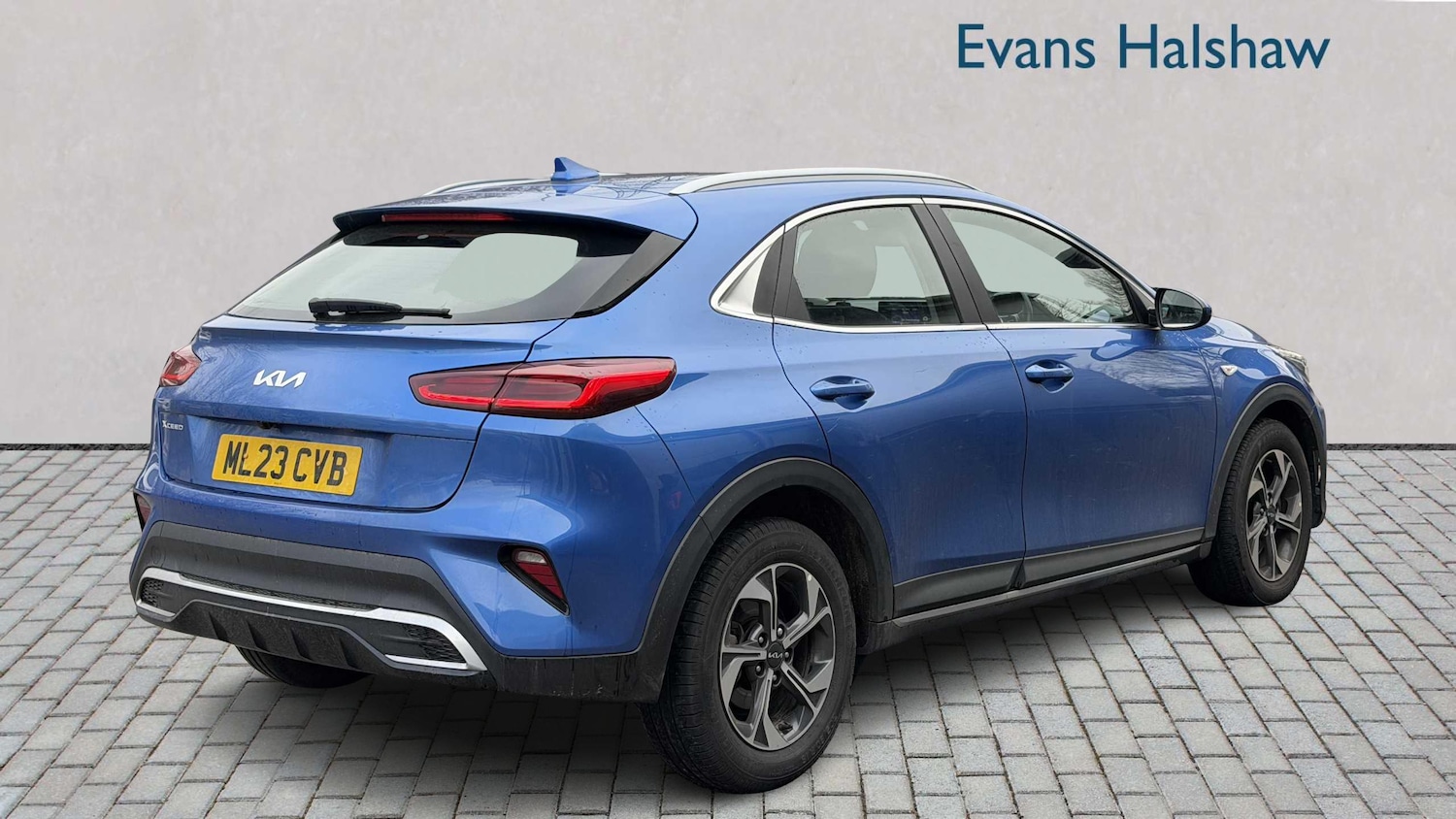 Used Kia XCeed 2023 for sale - 77401673: Photo 3