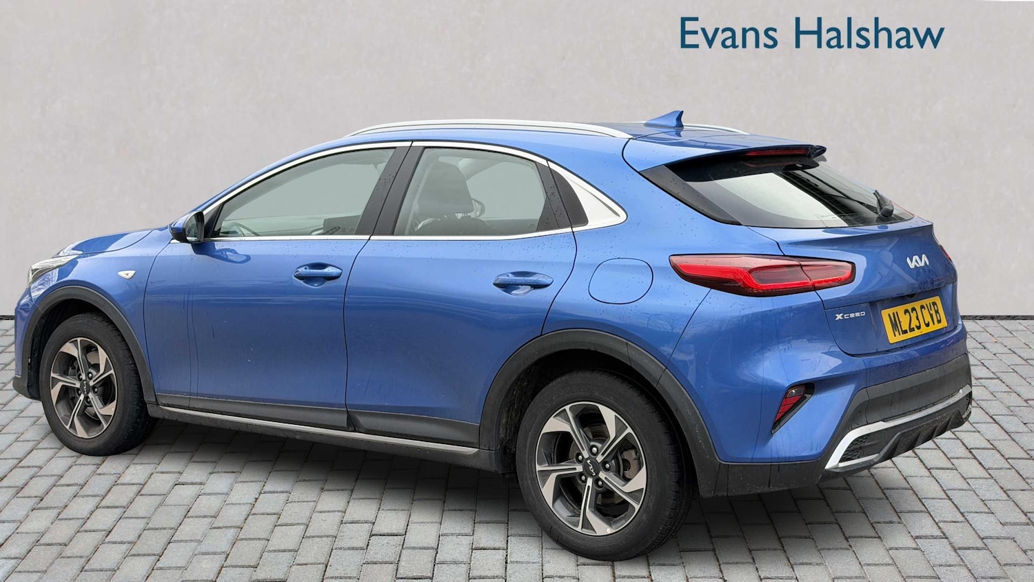 Used Kia XCeed 2023 for sale - 77401673: Photo 4