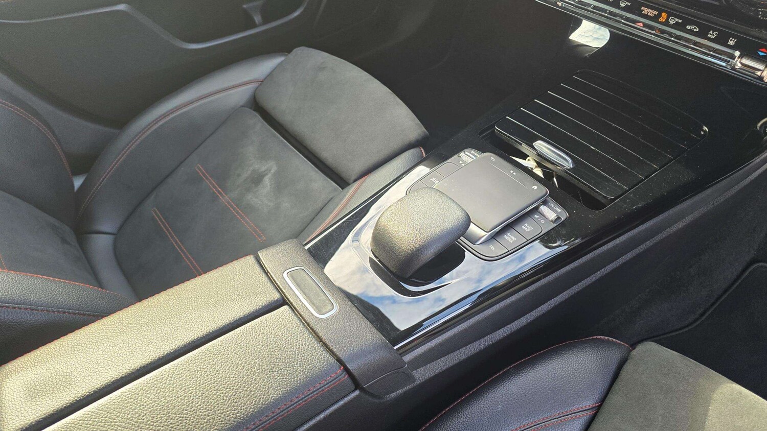 Used Mercedes-Benz A-Class 2020 for sale - 75813632: Photo 30