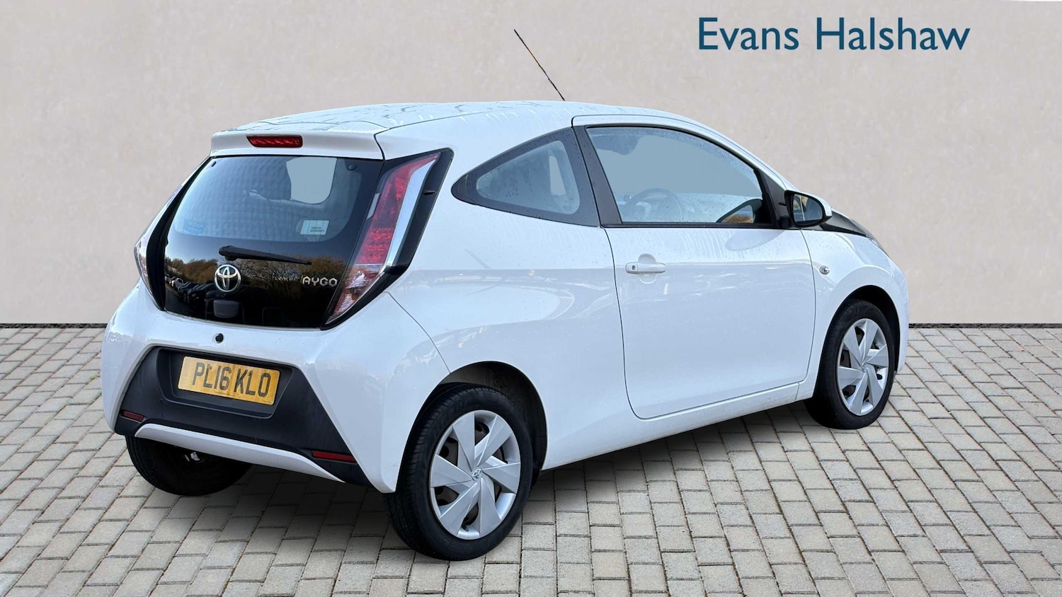 Used Toyota AYGO 2016 for sale - 77321745: Photo 3
