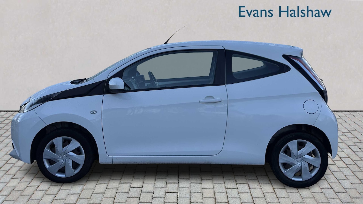 Used Toyota AYGO 2016 for sale - 77321745: Photo 6