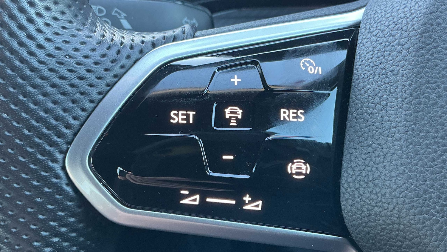 Used Volkswagen Golf 2020 for sale - 77842380: Photo 19