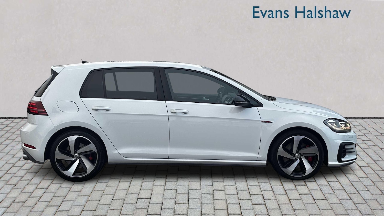 Used Volkswagen Golf 2019 for sale - 77561102: Photo 3