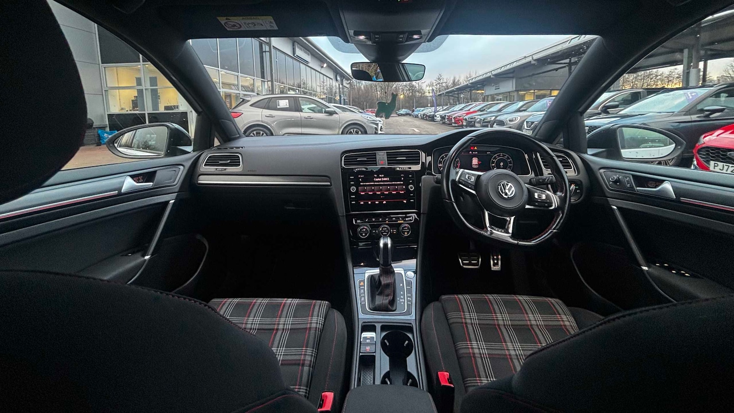 Used Volkswagen Golf 2019 for sale - 77561102: Photo 9