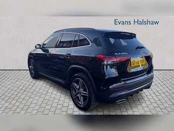 Used Mercedes-Benz GLA 2020 for sale - 77308370: Photo