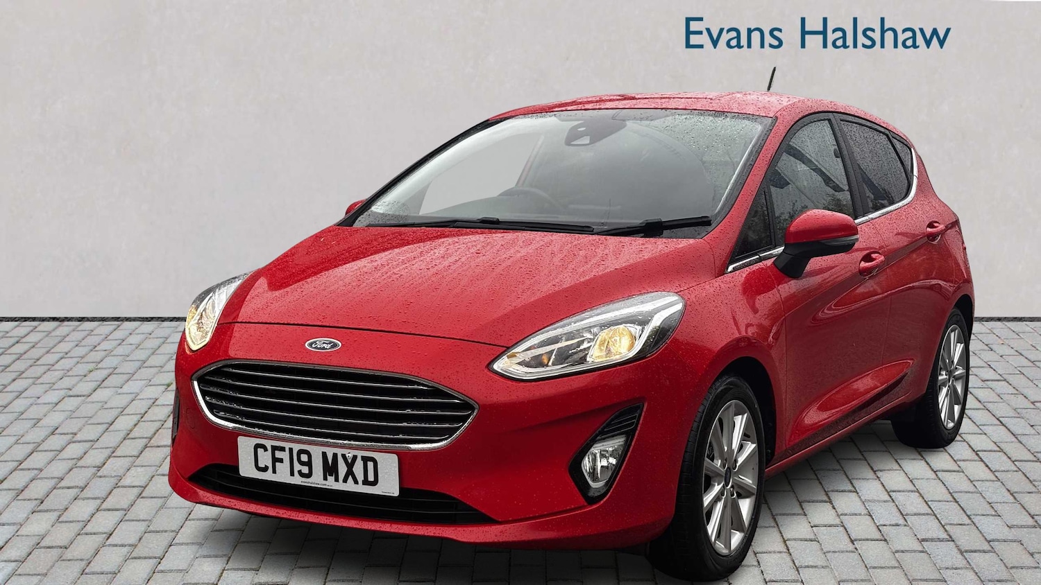 Used Ford Fiesta 2019 for sale - 76610612: Photo 2