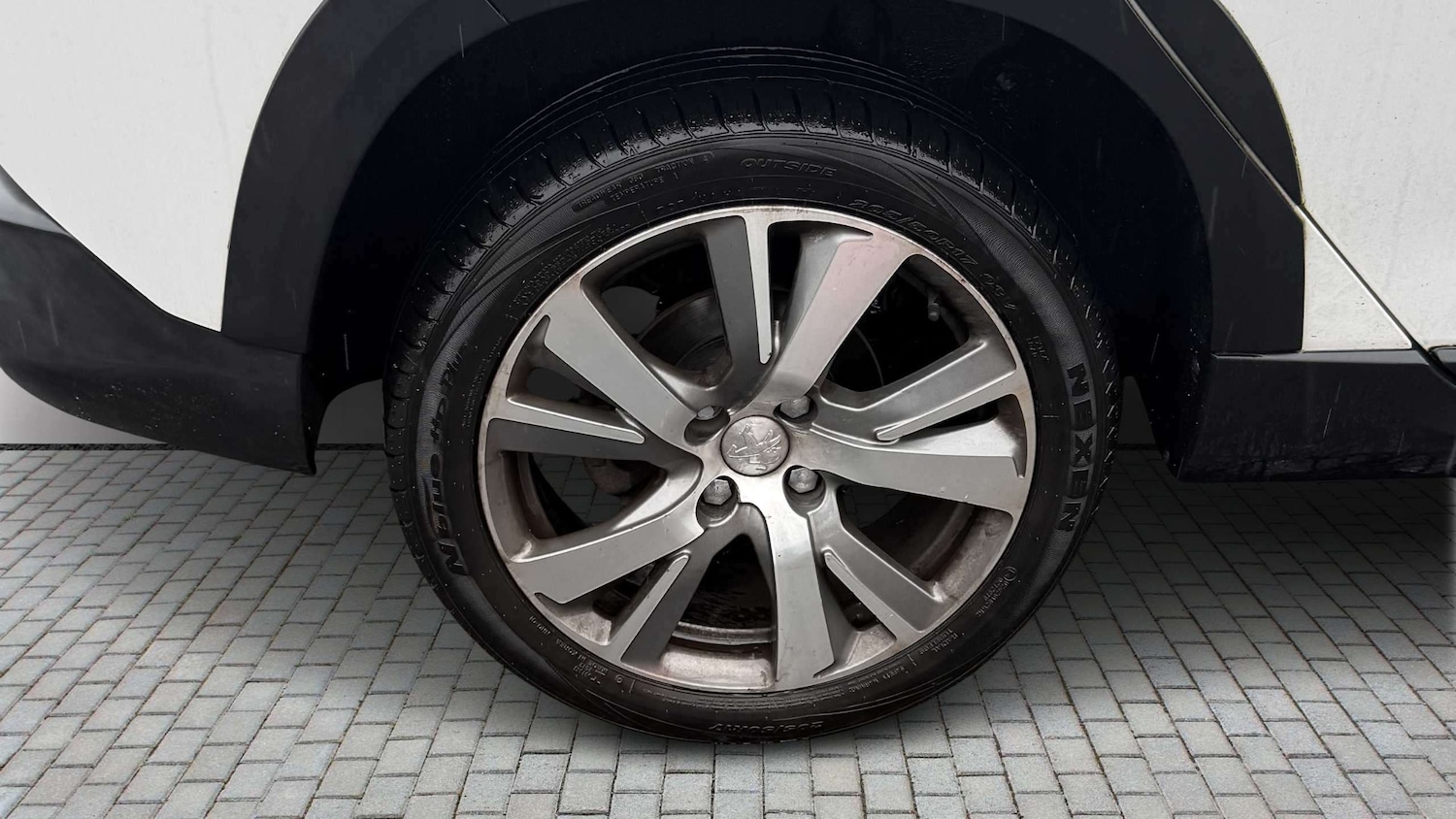 Used Peugeot 2008 2019 for sale - 78076858: Photo 4