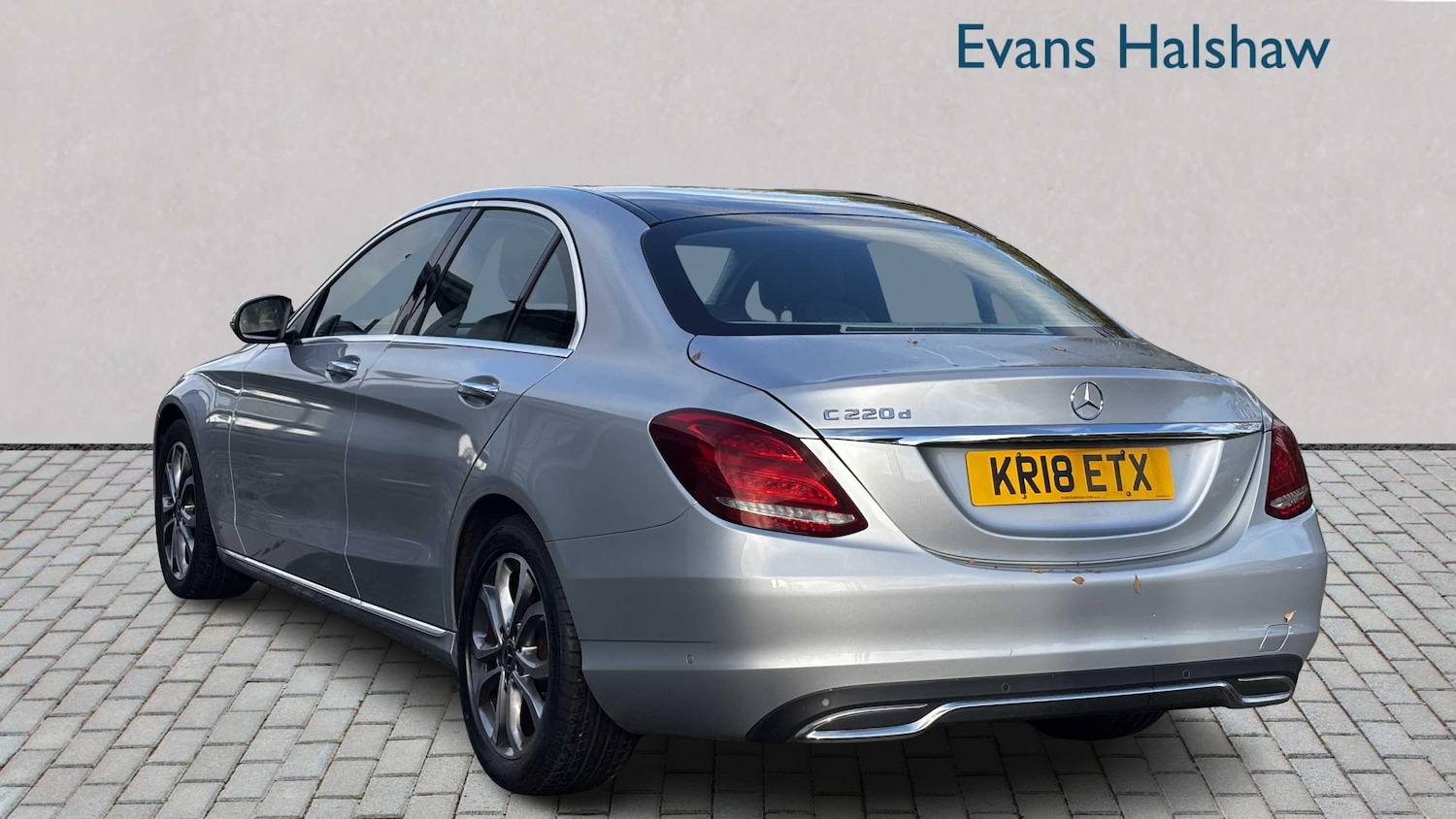 Used Mercedes-Benz C Class 2018 for sale - 76191991: Photo 3