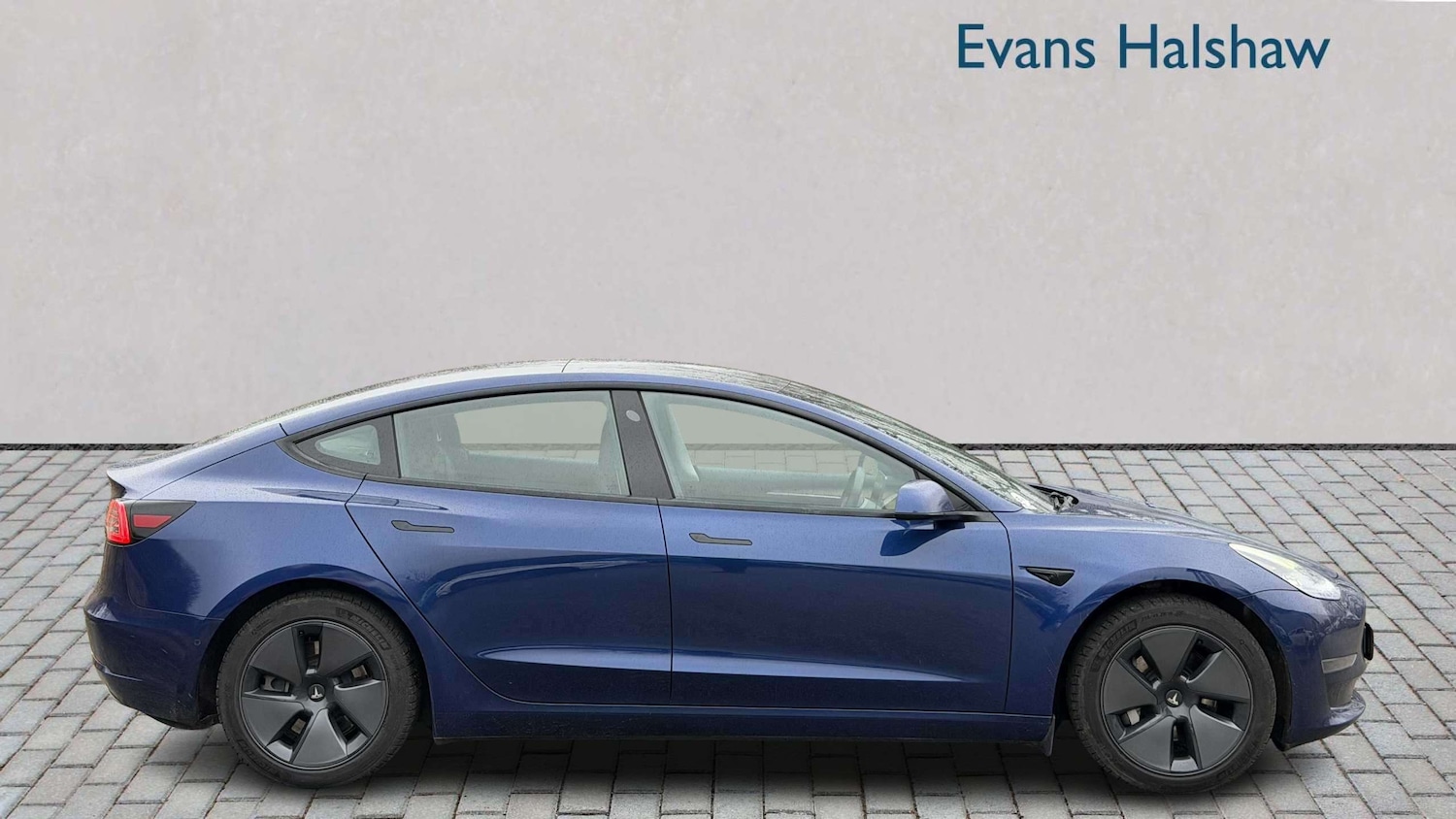 Used Tesla Model 3 2021 for sale - 77649112: Photo 2