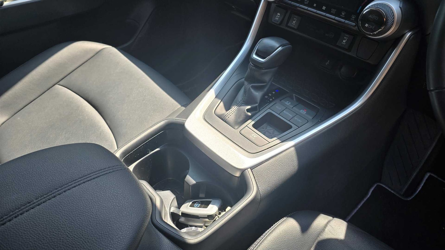 Used Toyota RAV4 2022 for sale - 76916163: Photo 33