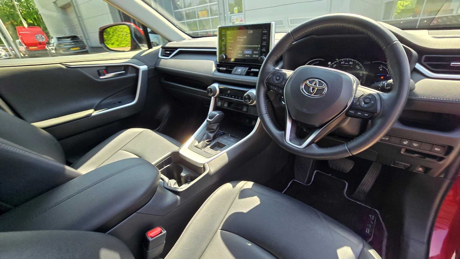 Used Toyota RAV4 2022 for sale - 76916163: Photo 34