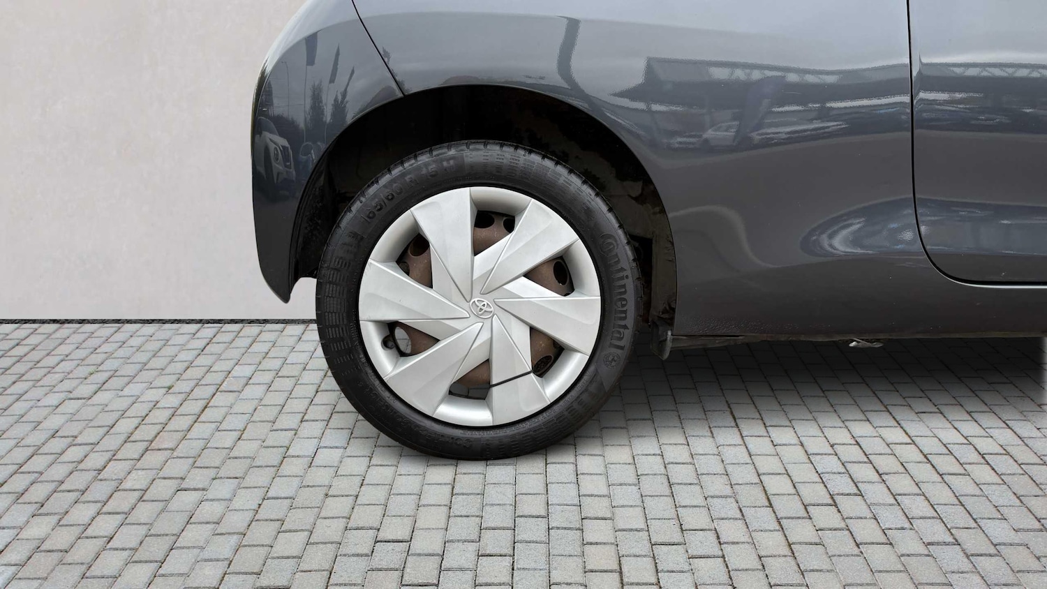 Used Toyota AYGO 2015 for sale - 76319050: Photo 12