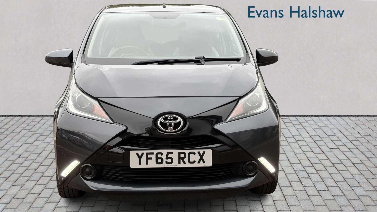 Used Toyota AYGO 2015 for sale - 76319050: Photo 4