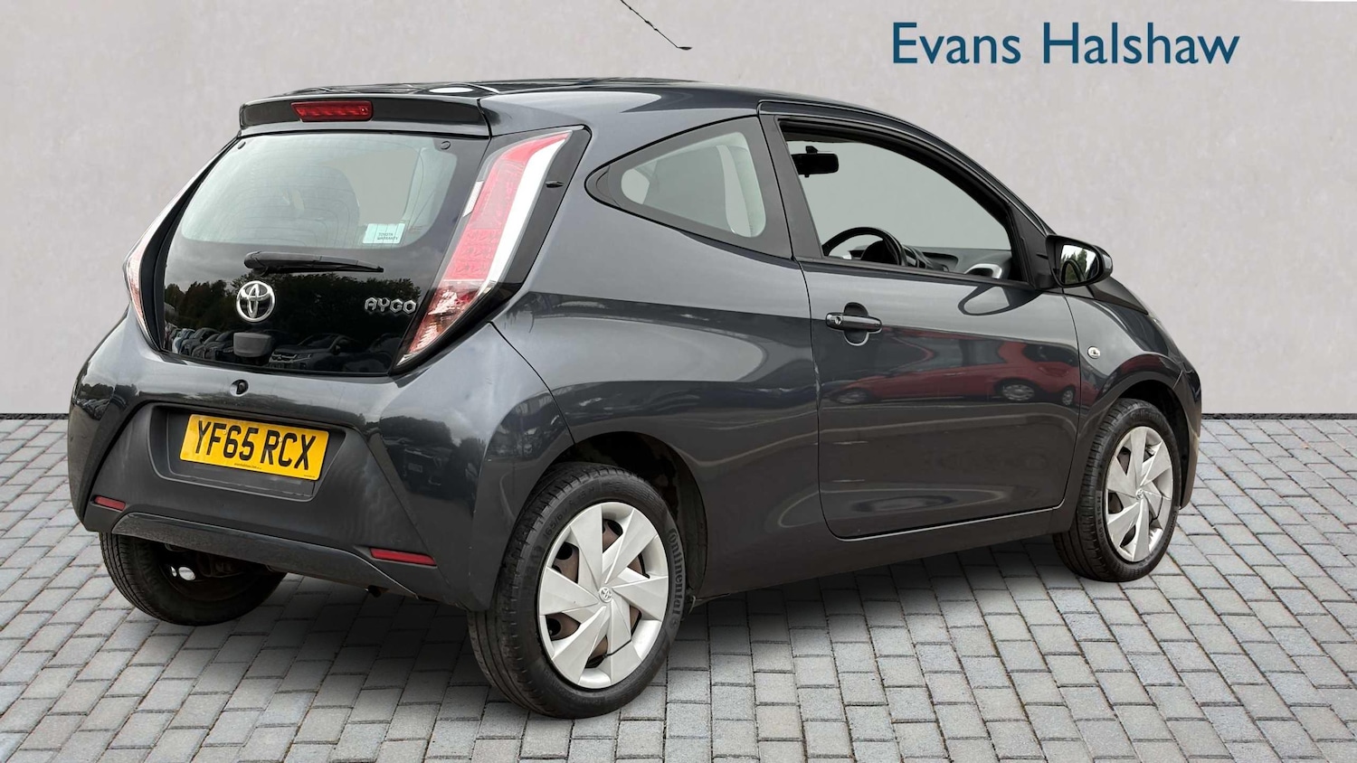 Used Toyota AYGO 2015 for sale - 76319050: Photo 7