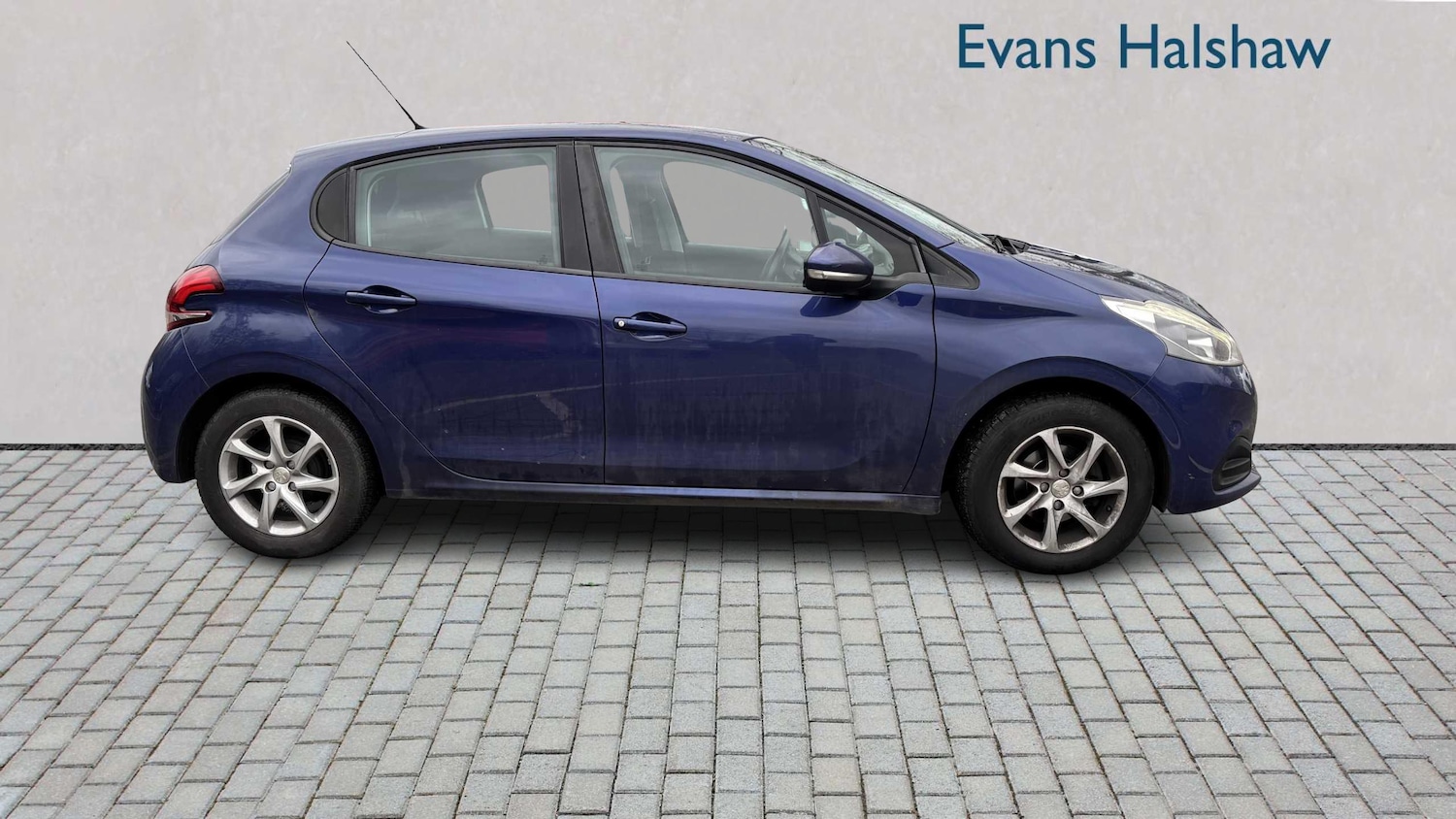 Used Peugeot 208 2016 for sale - 77414635: Photo 3