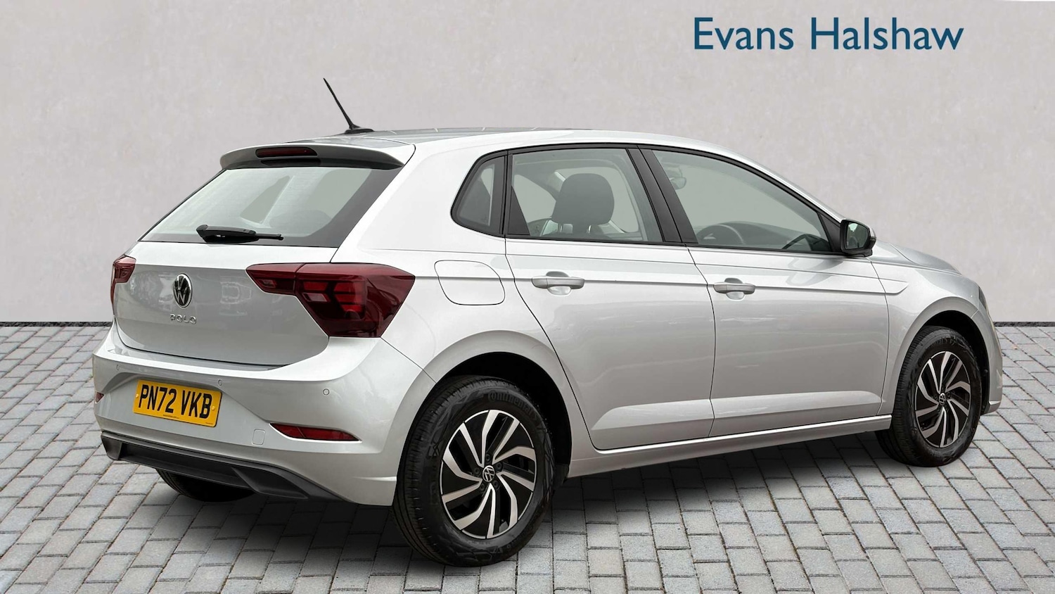 Used Volkswagen Polo 2022 for sale - 76156150: Photo 2