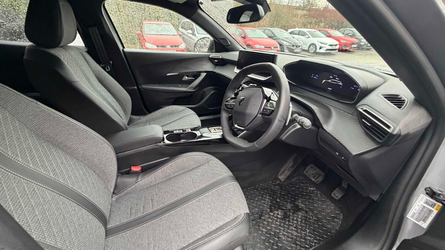 Used Peugeot 2008 2024 for sale - 77270115: Photo 15