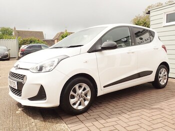 Used Hyundai i10 2018 for sale - 79598442: Photo