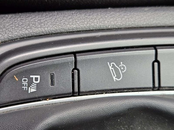 Used Hyundai KONA 2018 for sale - 76290246: Photo 29