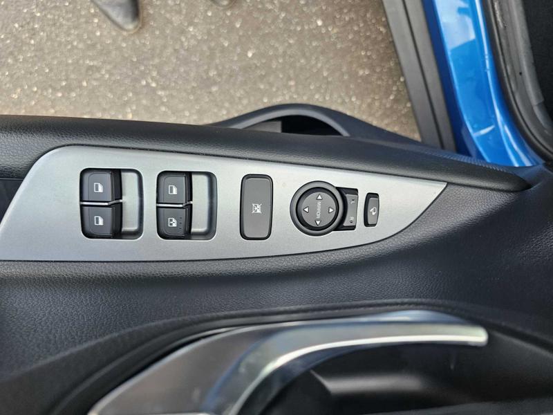 Used Kia Stonic for sale - 75995309: Photo 24