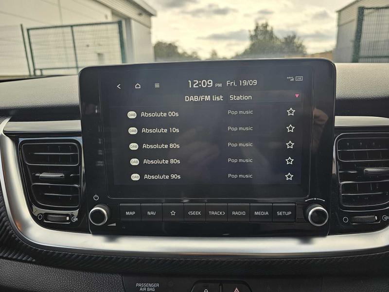 Used Kia Stonic for sale - 75995309: Photo 29