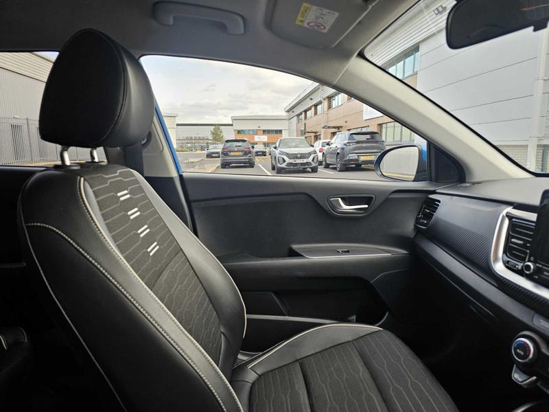 Used Kia Stonic for sale - 75995309: Photo 37