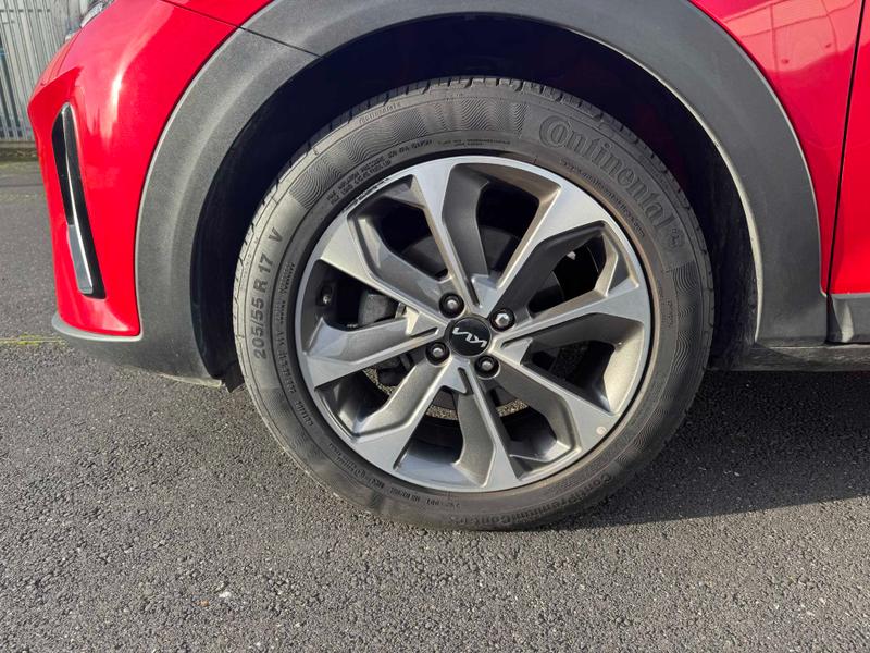 Used Kia Stonic 2024 for sale - 76895480: Photo 11