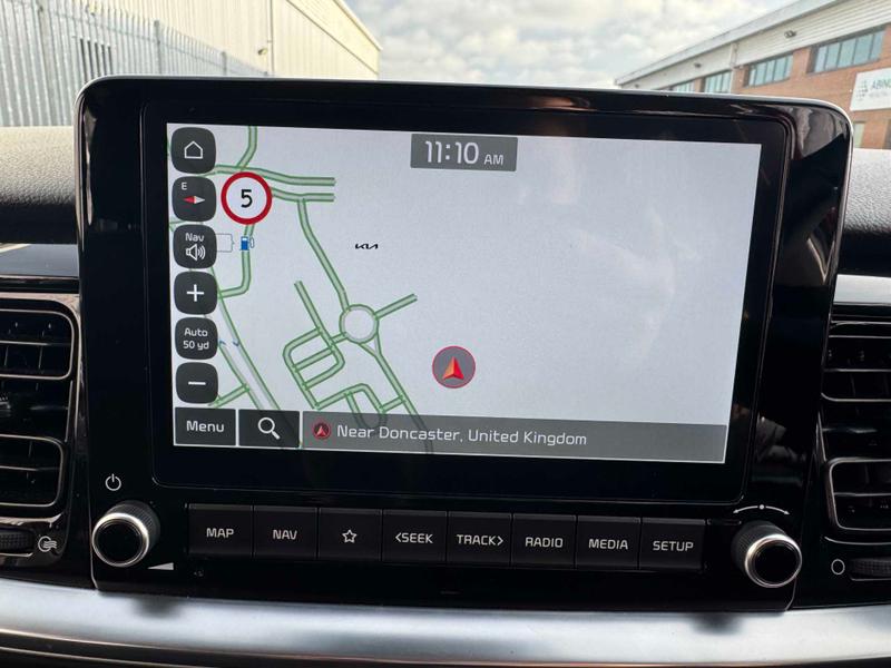 Used Kia Stonic 2024 for sale - 76895480: Photo 28