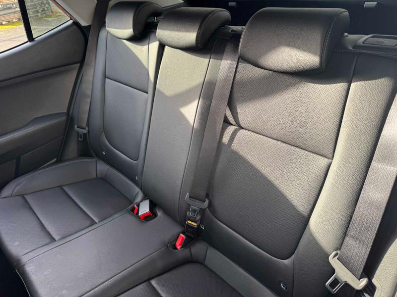 Used Kia Stonic 2024 for sale - 76895480: Photo 35