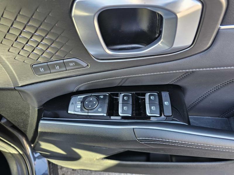 Used Kia Sorento 2024 for sale - 76434017: Photo 28