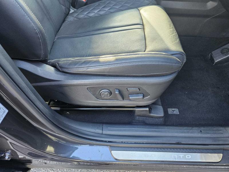 Used Kia Sorento 2024 for sale - 76434017: Photo 29