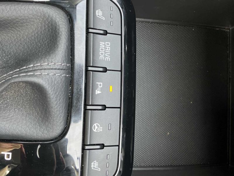 Used Kia Stonic 2024 for sale - 76640964: Photo 14