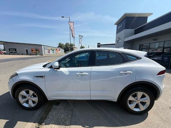 Used Jaguar E-Pace 2019 for sale - 79249867: Photo
