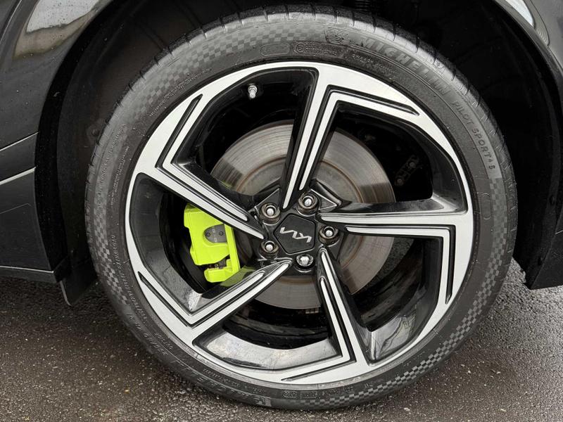 Used Kia EV6 2023 for sale - 76684846: Photo 11