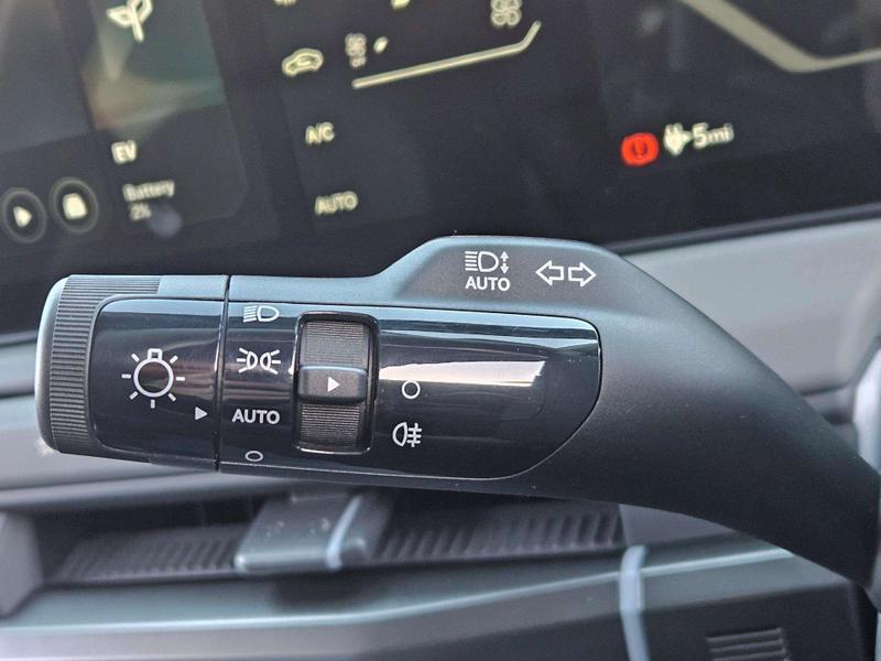 Used Kia EV3 2025 for sale - 77973678: Photo 28