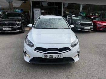 Used Kia Ceed 2025 for sale - 79674641: Photo