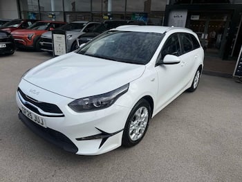Used Kia Ceed 2025 for sale - 79674641: Photo