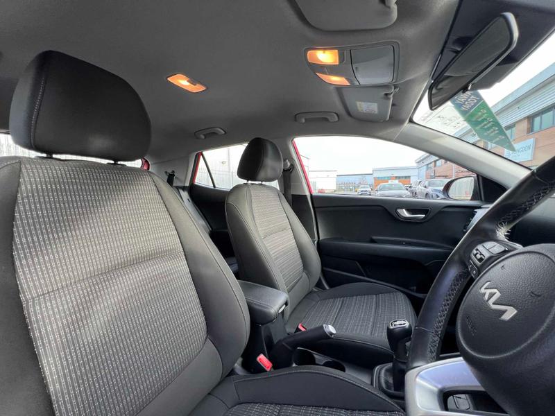 Used Kia Stonic 2023 for sale - 76631365: Photo 22