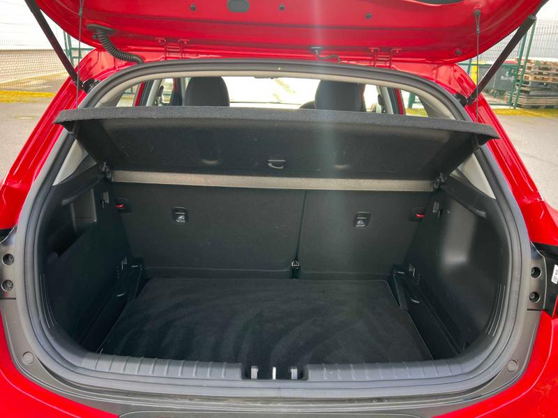 Used Kia Stonic 2023 for sale - 76631365: Photo 25