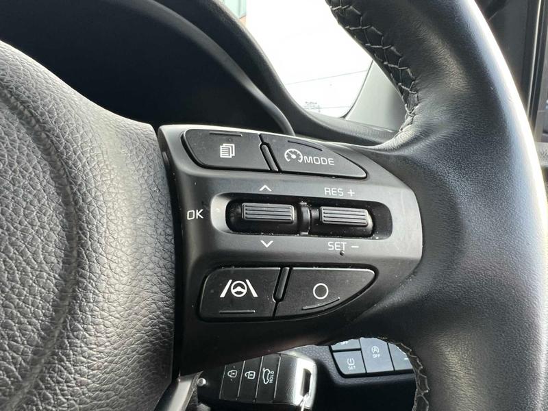 Used Kia Stonic 2023 for sale - 76631365: Photo 34