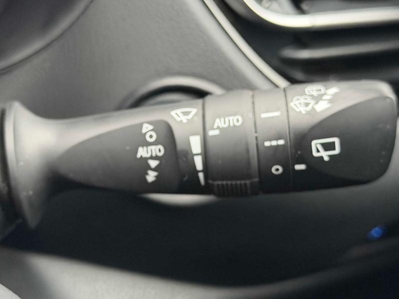 Used Toyota C-HR for sale - 77825946: Photo 24