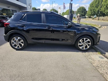 Used Kia Stonic 2024 for sale - 75849163: Photo