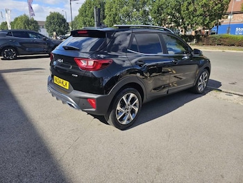 Used Kia Stonic 2024 for sale - 75849163: Photo