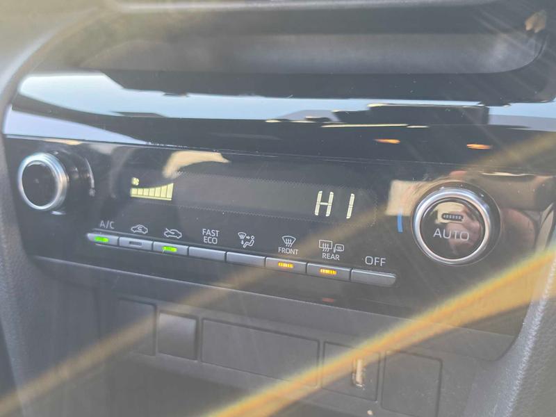 Used Toyota Yaris Cross 2023 for sale - 77934959: Photo 33